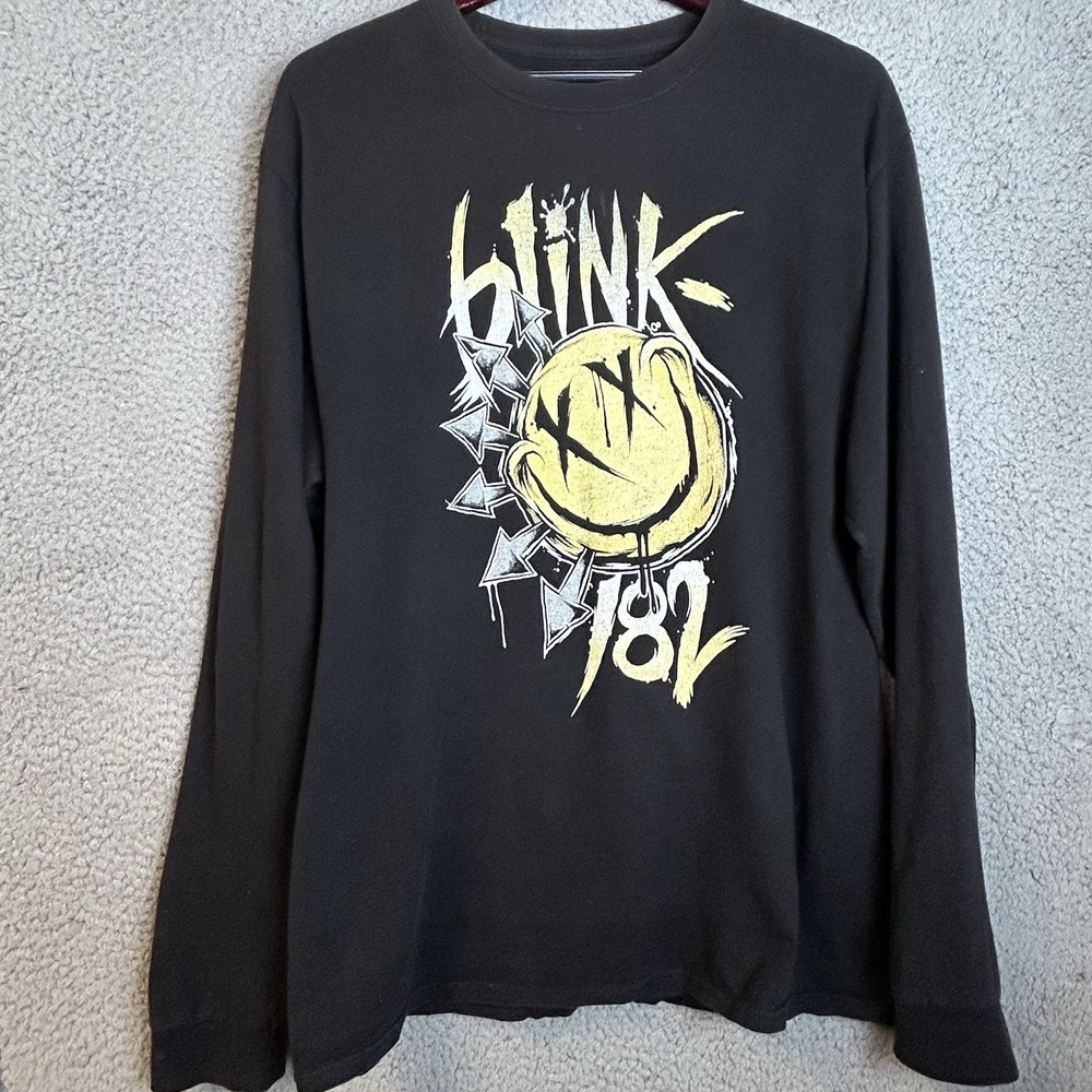 Blink 182 long Sleeve (Smiley Face) Black T Shirt - Hanes Large Original Print